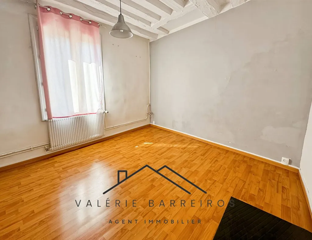 A SAISIR CHARMANTE MAISON DE 210 M² EDIFIÉE SUR UN TERRAIN DE 500 M² SUR LA COMMUNE DE SAINT AUBIN LES ELBEUF 76410