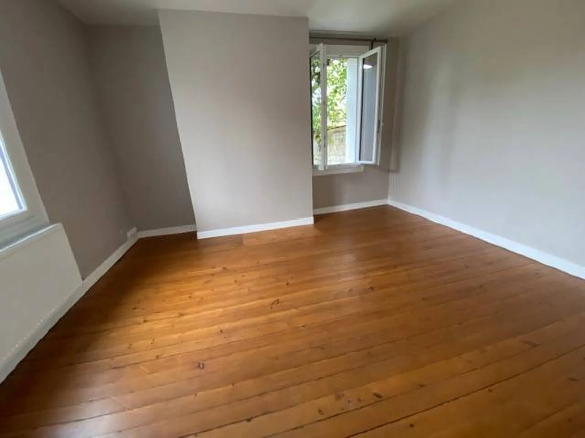 A acheter maison bourgeoise entièrement rénové de 130m² sur 350m² de terrain sur la commune de SAINT AUBIN LES ELBEUF 76410