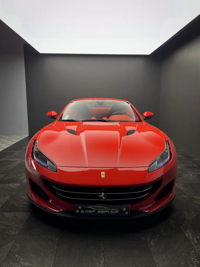 Pose d’un film de protection PPF sur une Ferrari Portofino par DSP Service à Le Mans