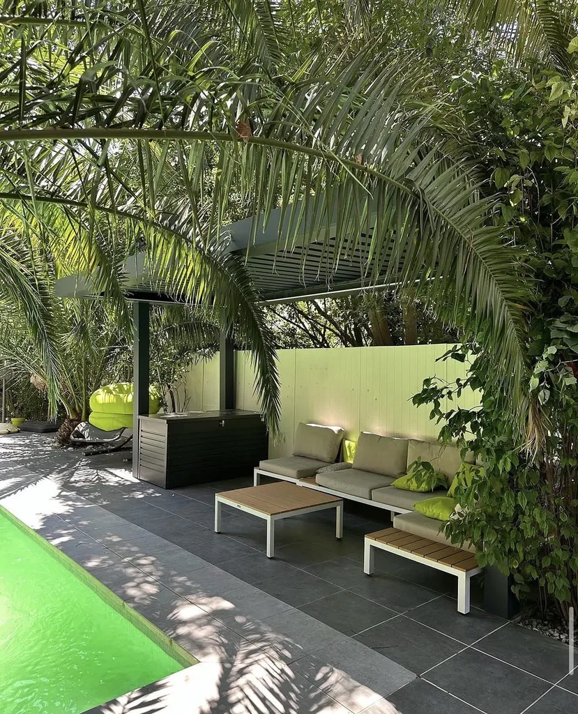 Pergolas bioclimatiques à Saint-Cannat : une bulle de fraîcheur au jardin