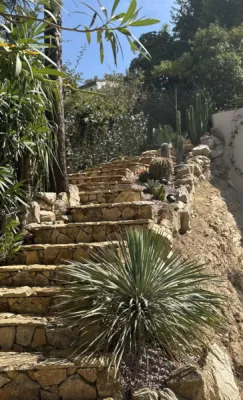 PIERRE D'OR pour escalier extérieur Corse - Gassin - Saint-Tropez - Grimaud