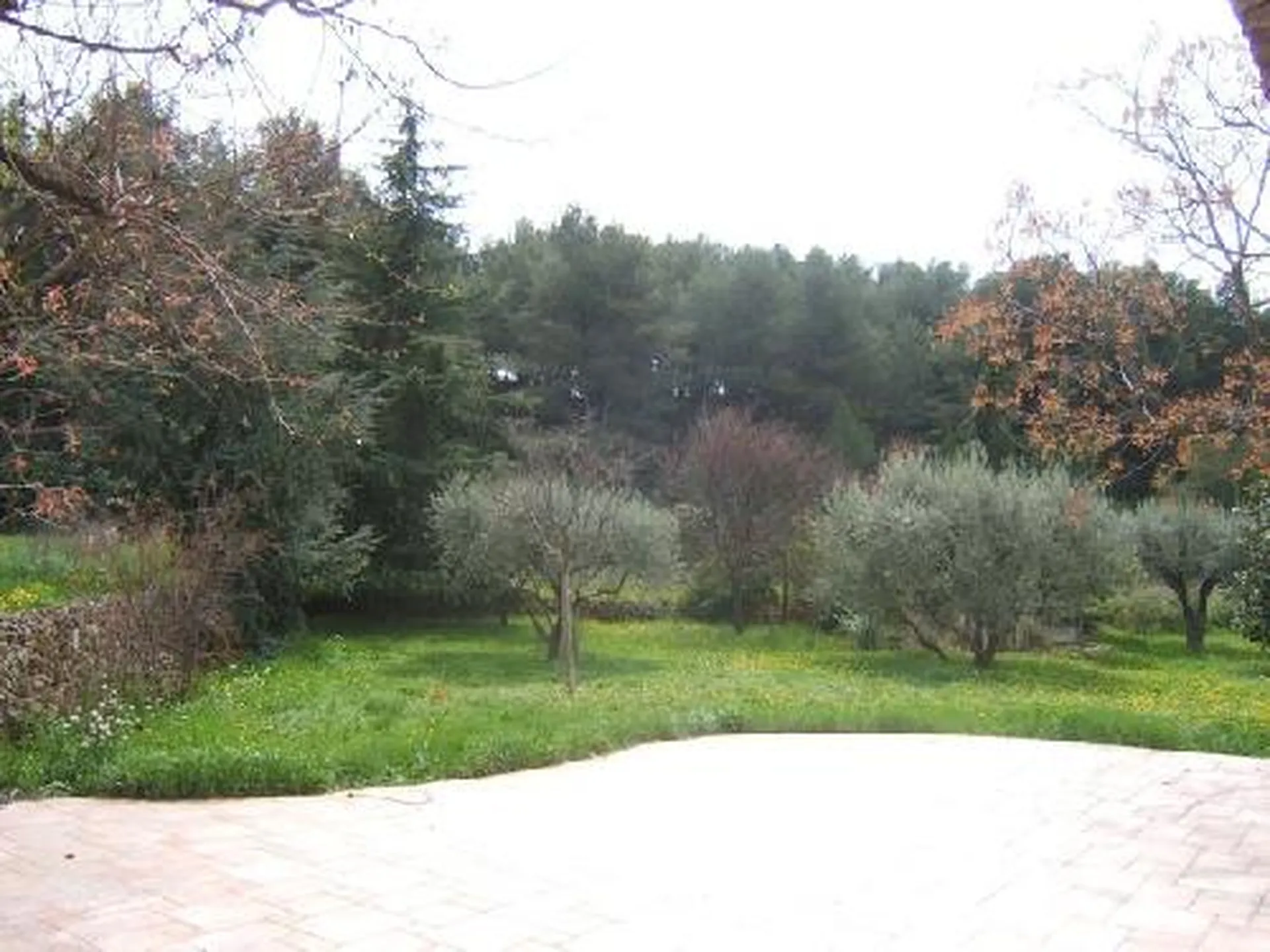 ROQUEVAIRE VENTE villa 6/7 roquevaire cadre champêtre avec terrain plat et maison d'invité