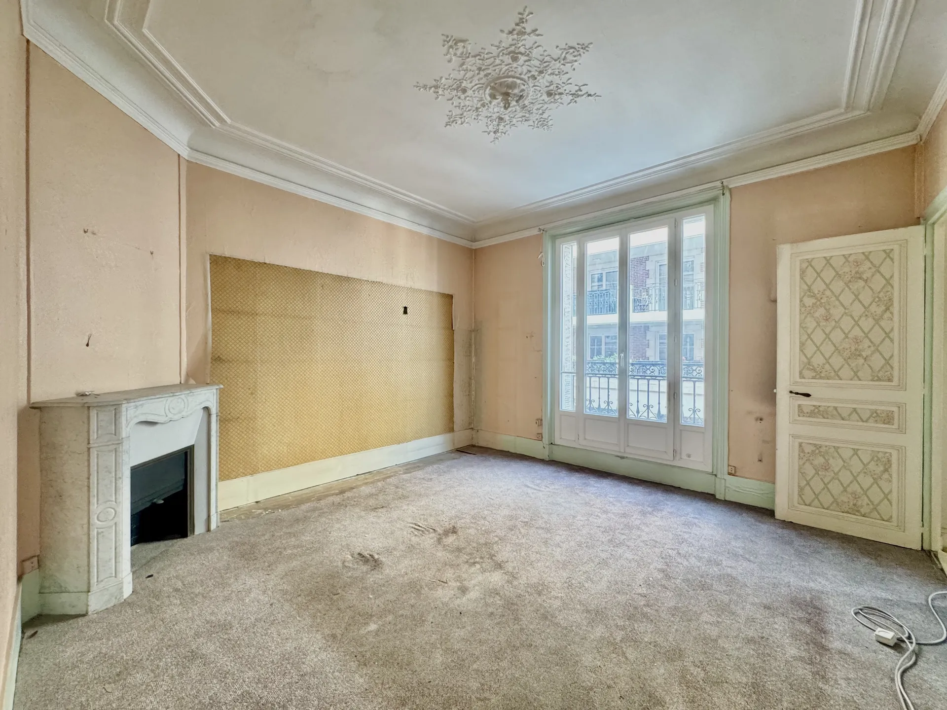 3 Pièces à Rénover Bécon 92400 