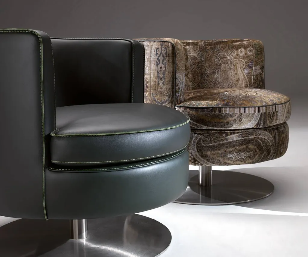 fauteuil italien en cuir et tissu qui tourne à toulon