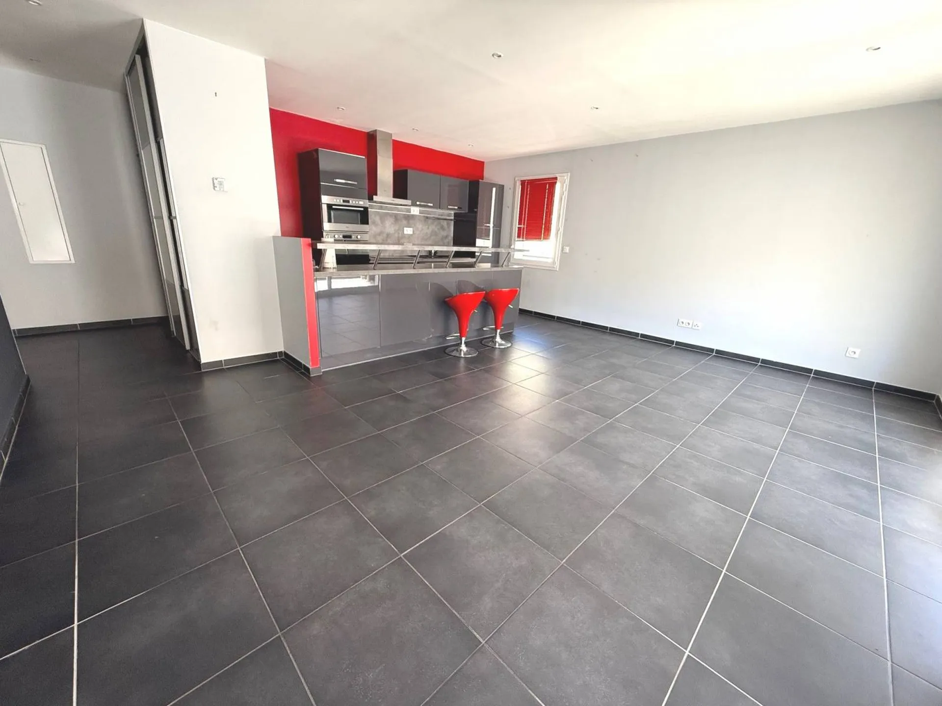 A vendre T4 dans copropriété fermée avec piscine