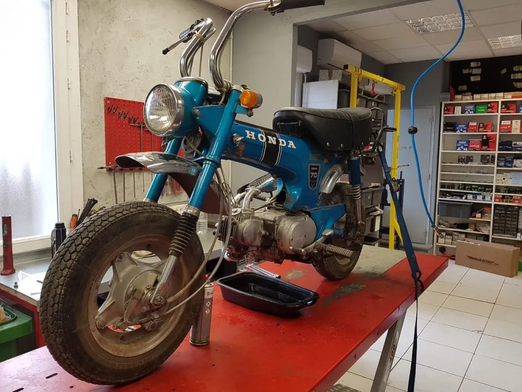 HONDA DAX ST 70 TOULON