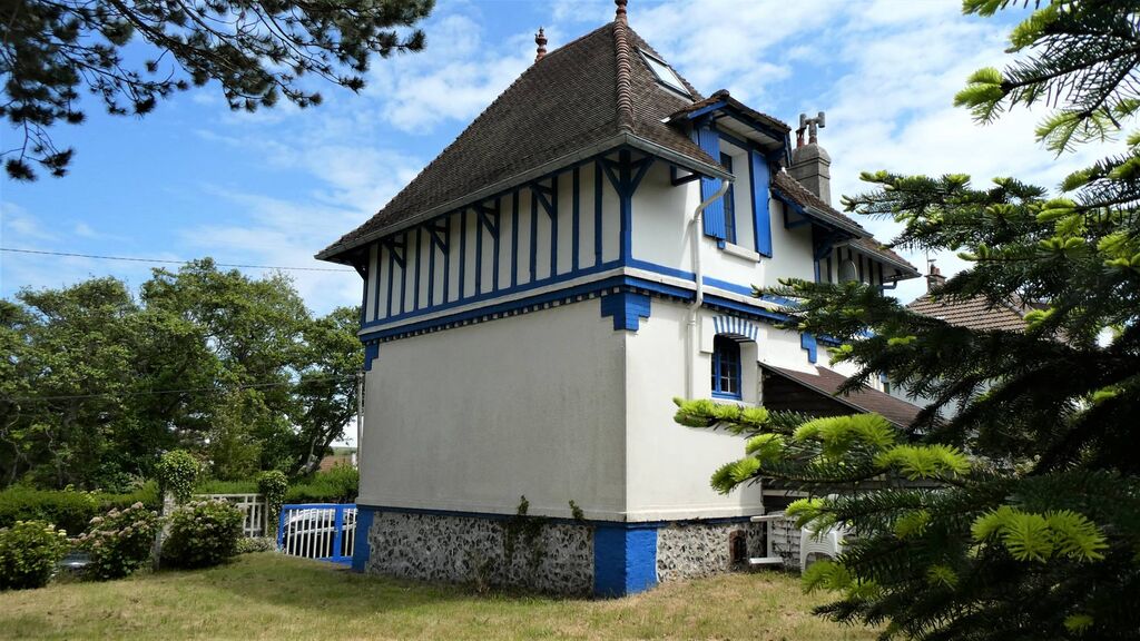 A vendre maison Anglo Normande Mesnil Val