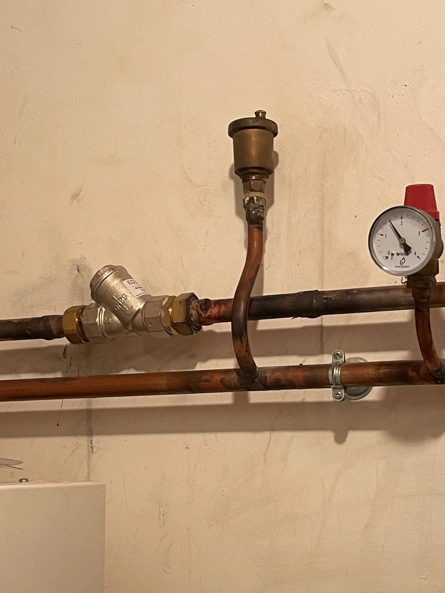 Désemboueur branché sur le circuit d'eau à Belleville en Beaujolais (69)