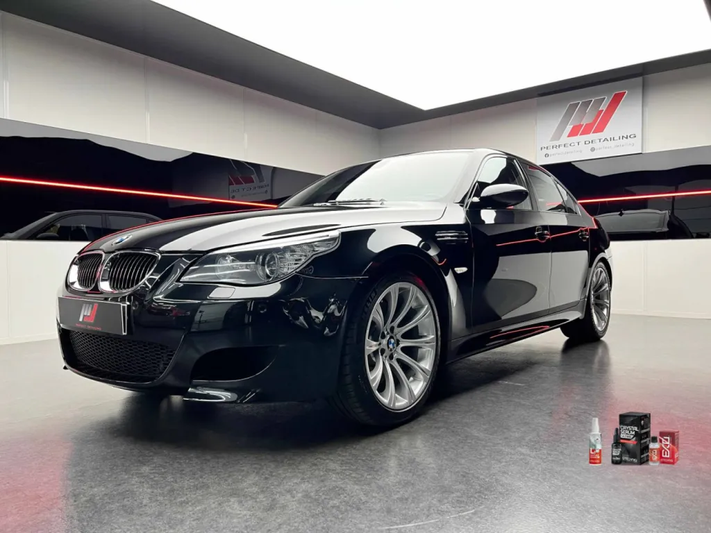 BMW M5 E60 - SUPPRESSION MICRO-RAYURES - TRAITEMENT CERAMIQUE - 59 LE QUESNOY