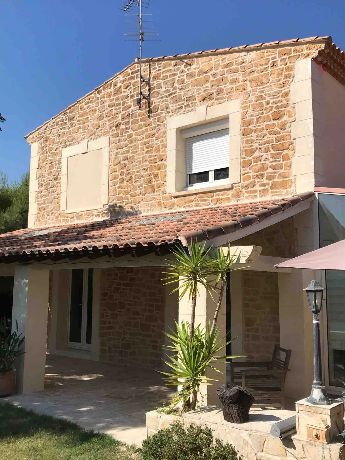 Rénovation façade en pierre apparente à Balaruc les Bains proche de Sète