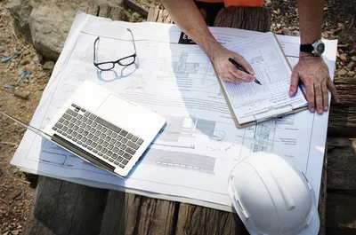 Maître d'œuvre pour l'extension de votre maison sur Albi pour concevoir vos plans techniques et gérer la demande de permis de construire sans aucune erreur administrative