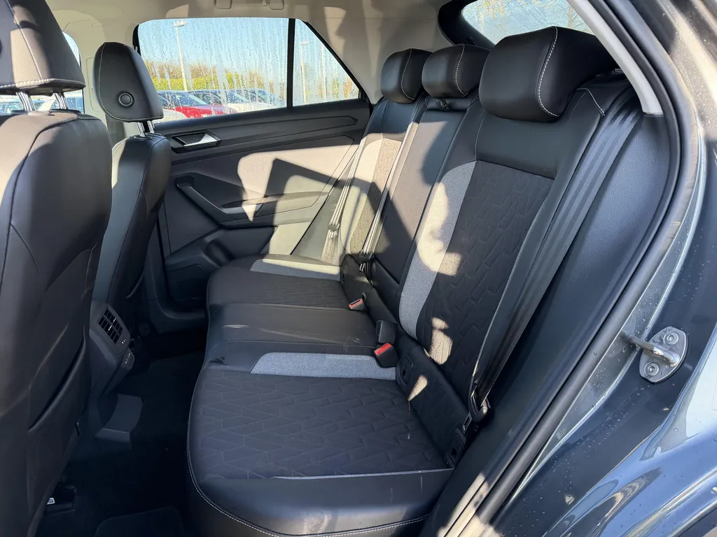 Vente Volkswagen T-Roc occasion diesel automatique à La Frénaye proche du Havre, Dieppe et Rouen en Normandie chez Caudebec Automobiles