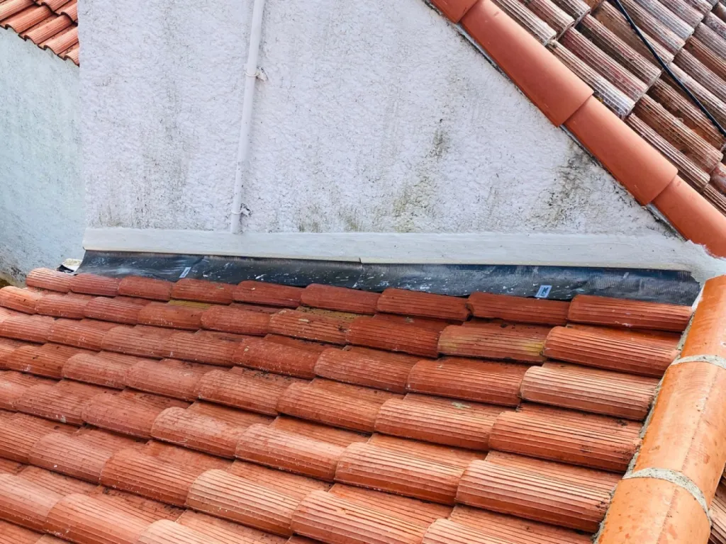 solin en plomb avec finition enduit sur chateauneuf les martigues