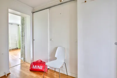 Appartement lumineux dans une rue du Centre-ville de Saint-Germain-en-Laye très recherchée