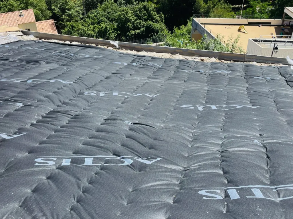 Changement d’une toiture de maison à Le Rove 13740