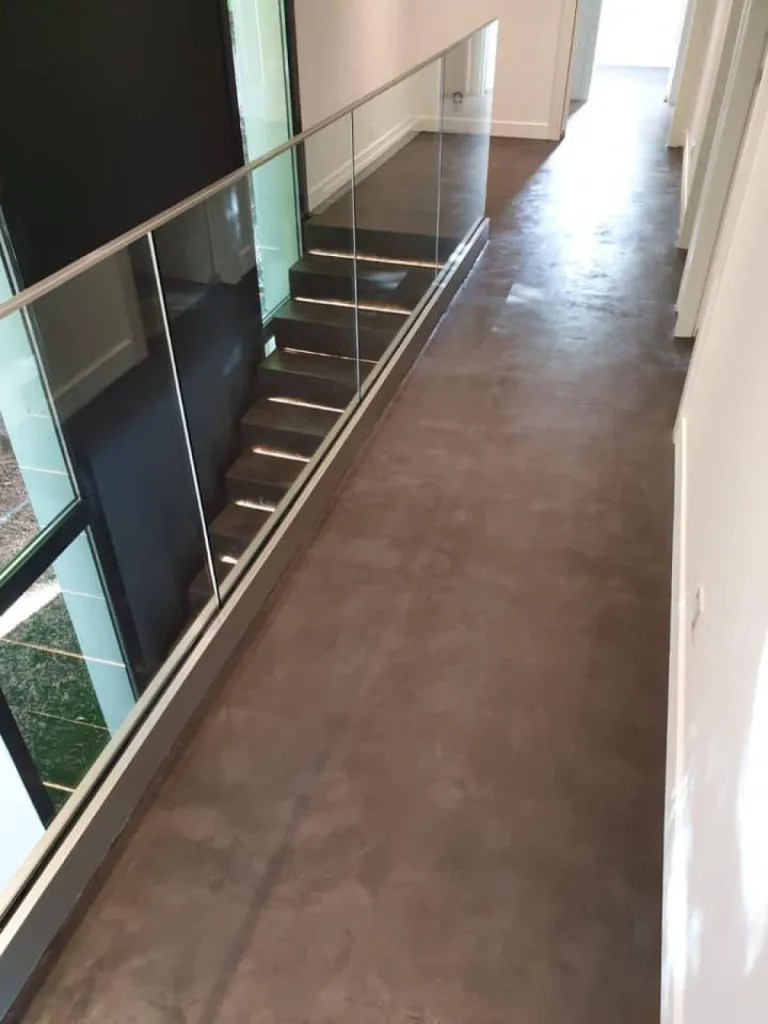 SOL EN BETON CIRE DE TERRE DU MONDE AVEC LED 