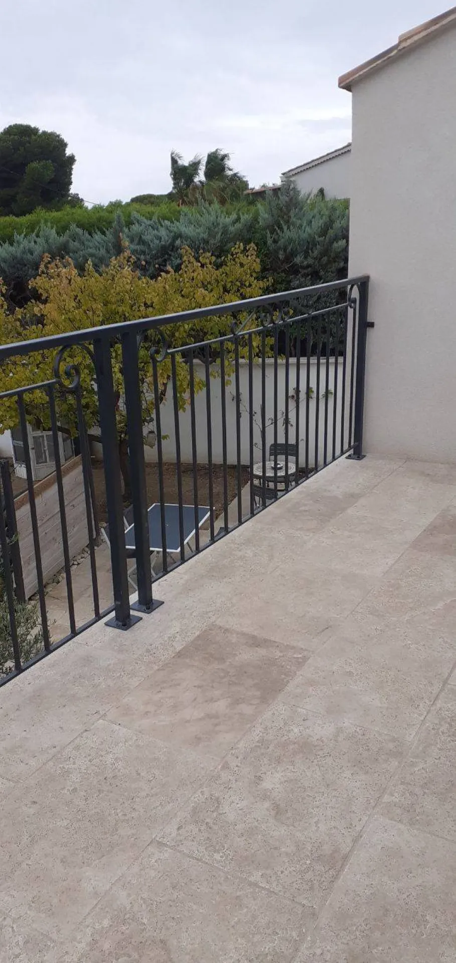 GARDE CORPS FABRIQUES SUR MESURE POUR MISE EN SECURITE TERRASSE ESCALIER BALCON DANS LE 13 MARTIGUES