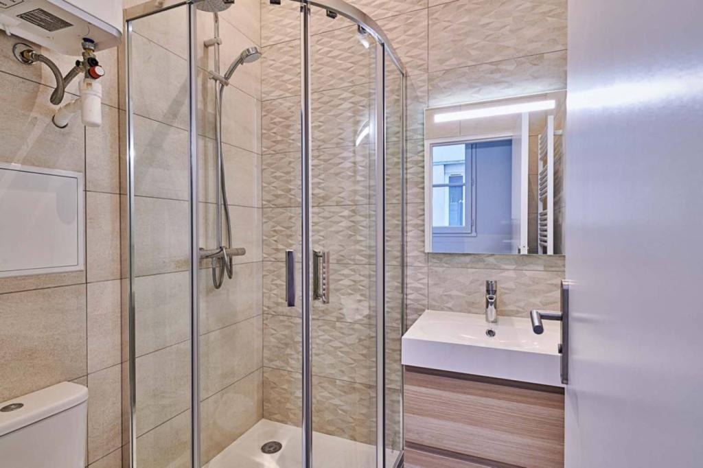 Appartement T3 renové dans le Quartier Saint Paul Bordeaux  