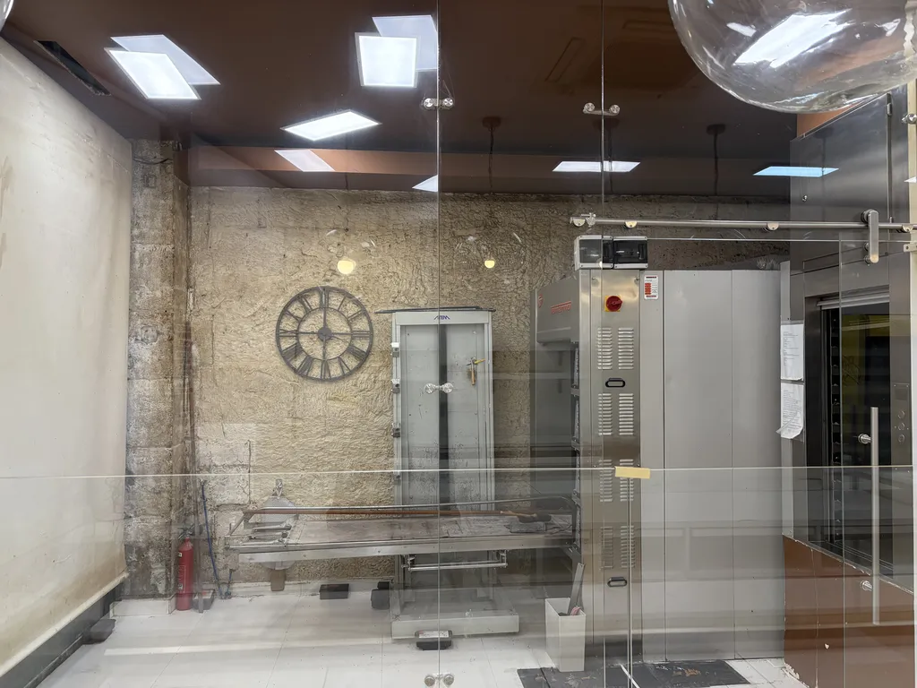 Location - Boutique 140 m², Les halles, Rue de Turbigo 75001 PARIS