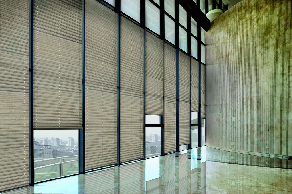 installation de store plissés sur marseille