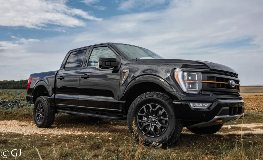 Centre automobile en Gironde dédié aux projets automobiles premium et à l’importation internationale