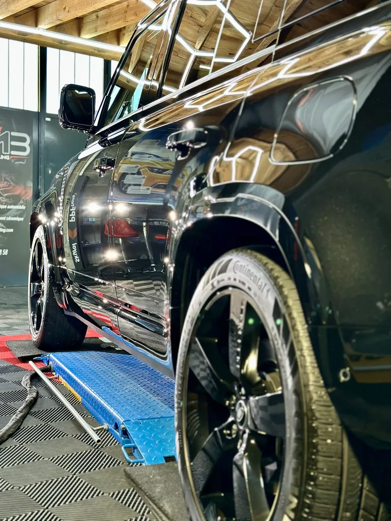 DETAILING auto Lyon protection traitement céramique PPF voiture Land Rover Defender 