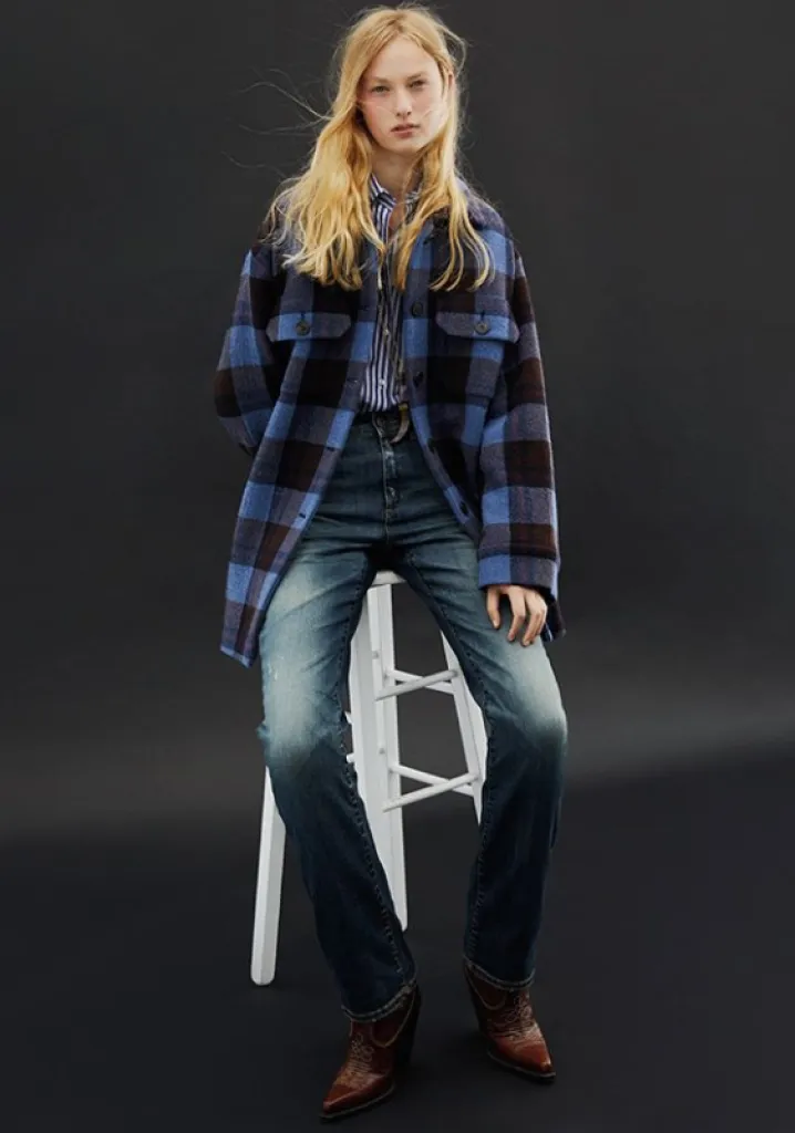 Weekend MaxMara une ligne chic, décontracté et informelle.