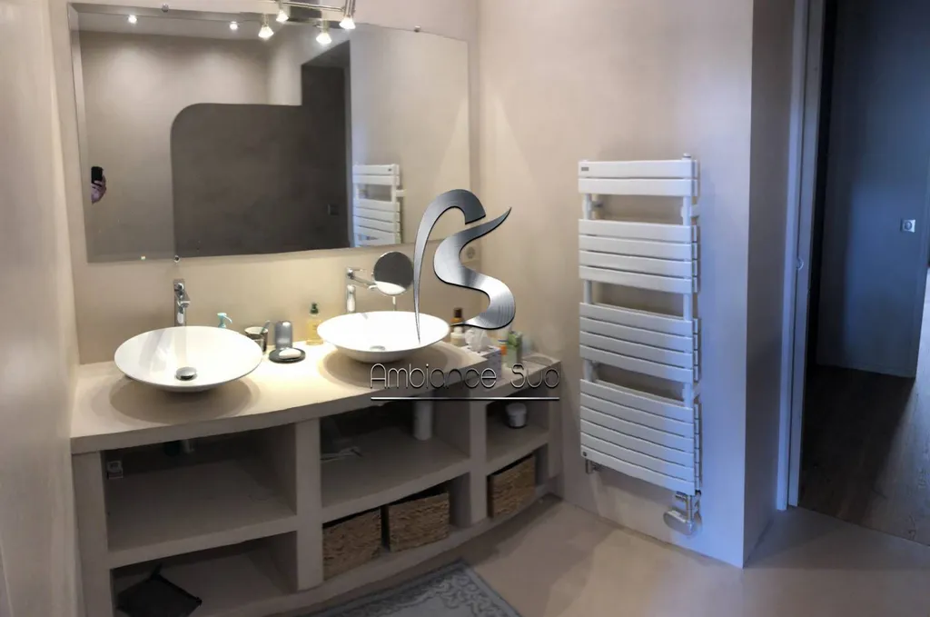 Tarif pour rénovation en béton ciré pour salle de bain Var 83