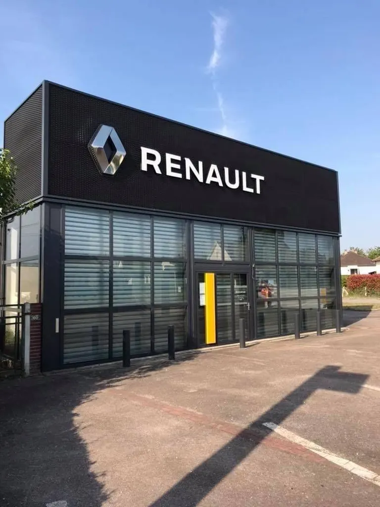 Devis gratuit pour rénovation peinture des menuiseries extérieures à Saint Ouen du Tilleul proche Bourgtheroulde