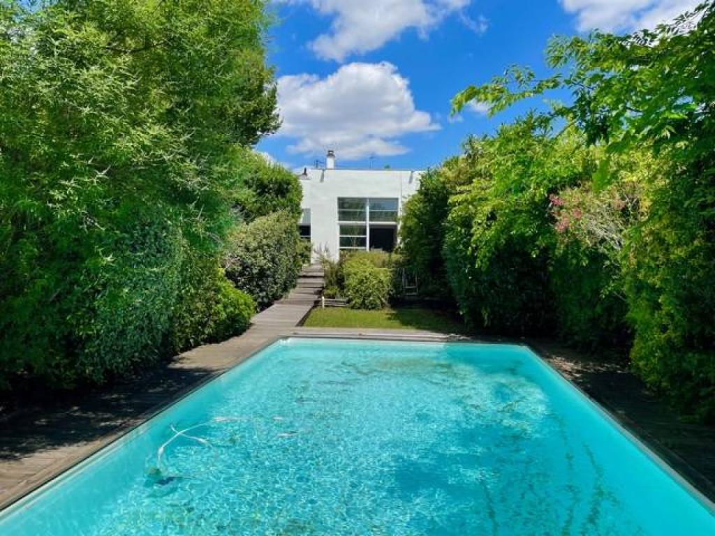 Vendue Maison d'architecte Bordeaux Caudéran  Avec terrain arboré et piscine