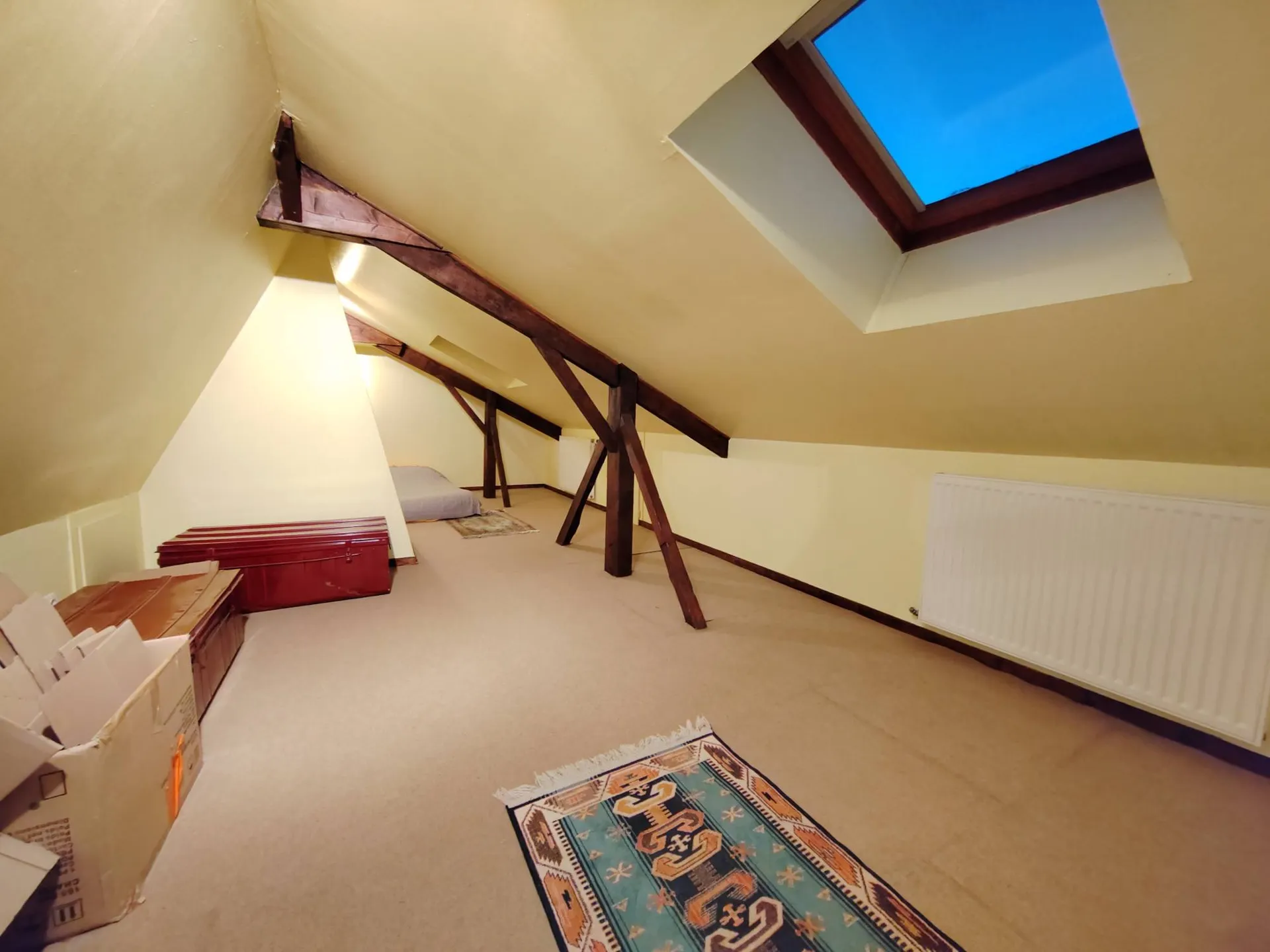 BOURNEVILLE-SAINTE-CROIX  (27500), 5 minutes des commerces.