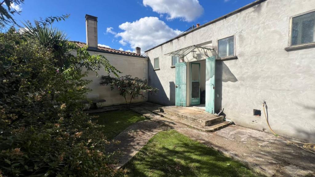 Vendue Charmante échoppe double à rénover Bordeaux Caudéran 