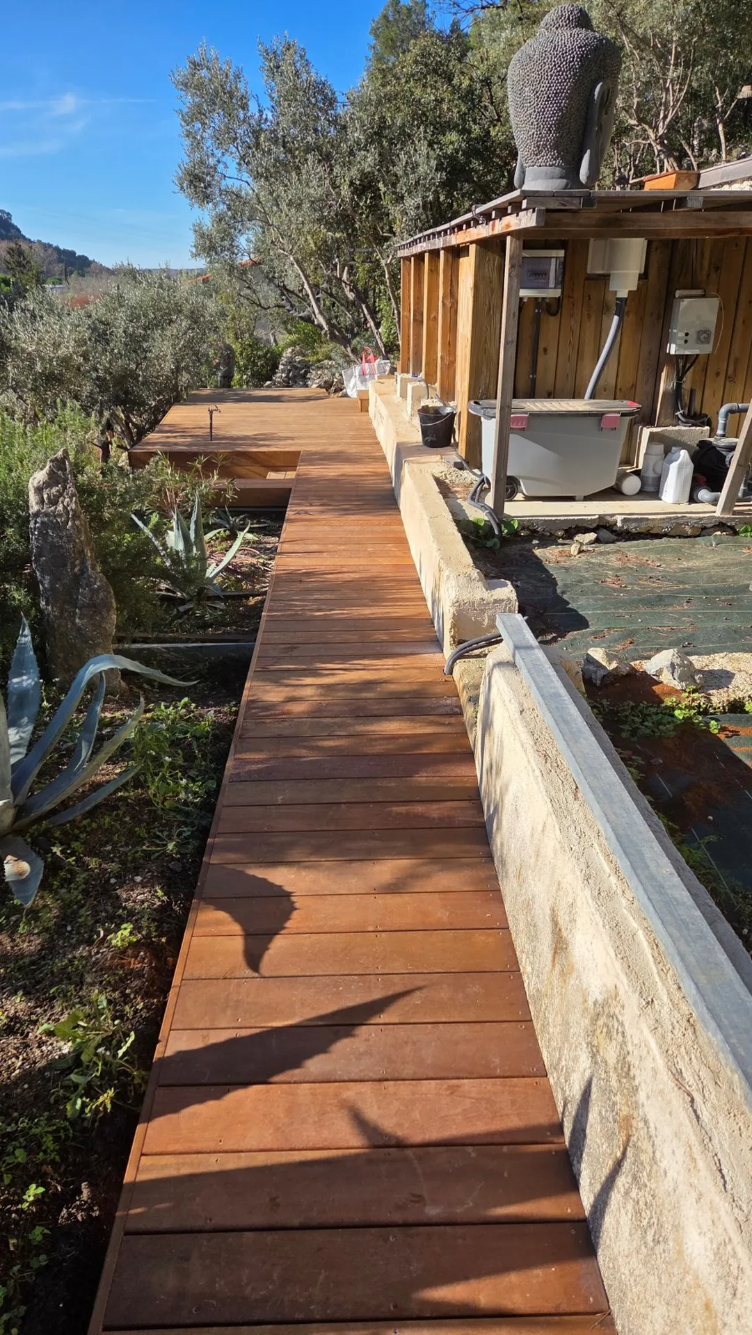 Terrasse en Itauba pour redonner vie à un extérieur