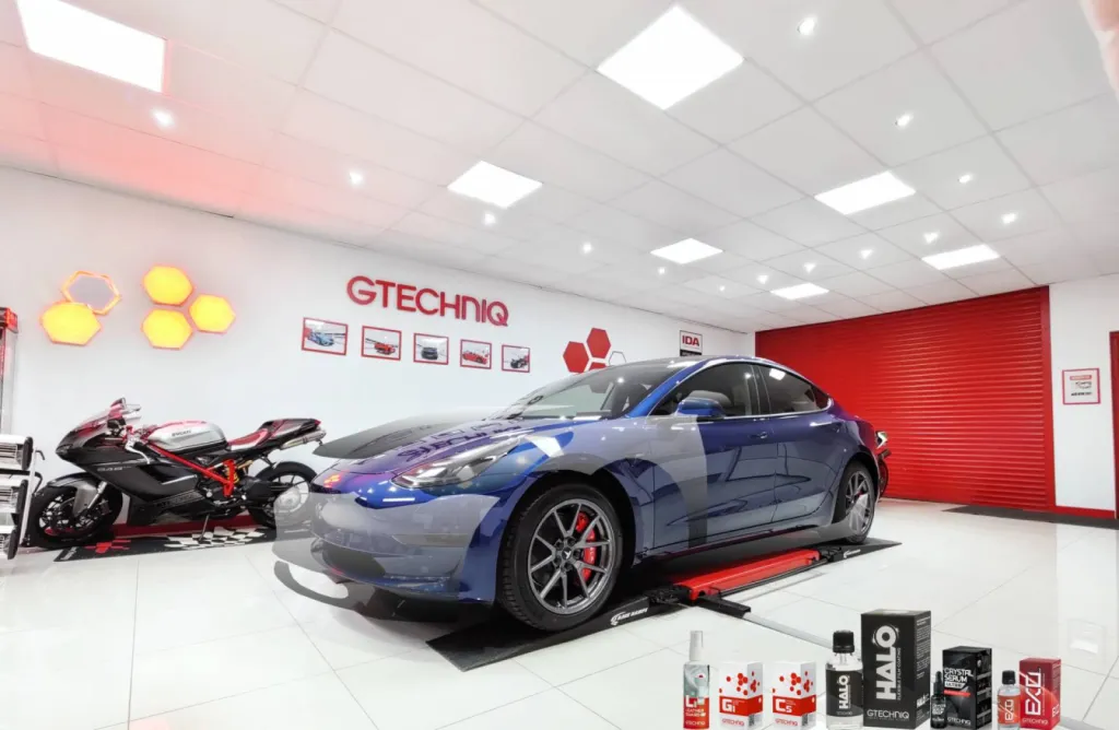 TESLA MODEL 3 - PPF FACE AVANT + BAS DE CAISSE + CERAMIQUE GTECHNIQ A VALENCIENNES