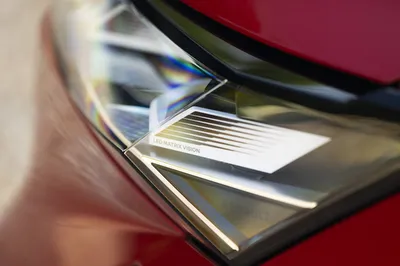 Rénovation de phares et lustrage carrosserie à Plaisance du touch, réparation rayures, devis détaillé, normes constructeur et facilités de paiement