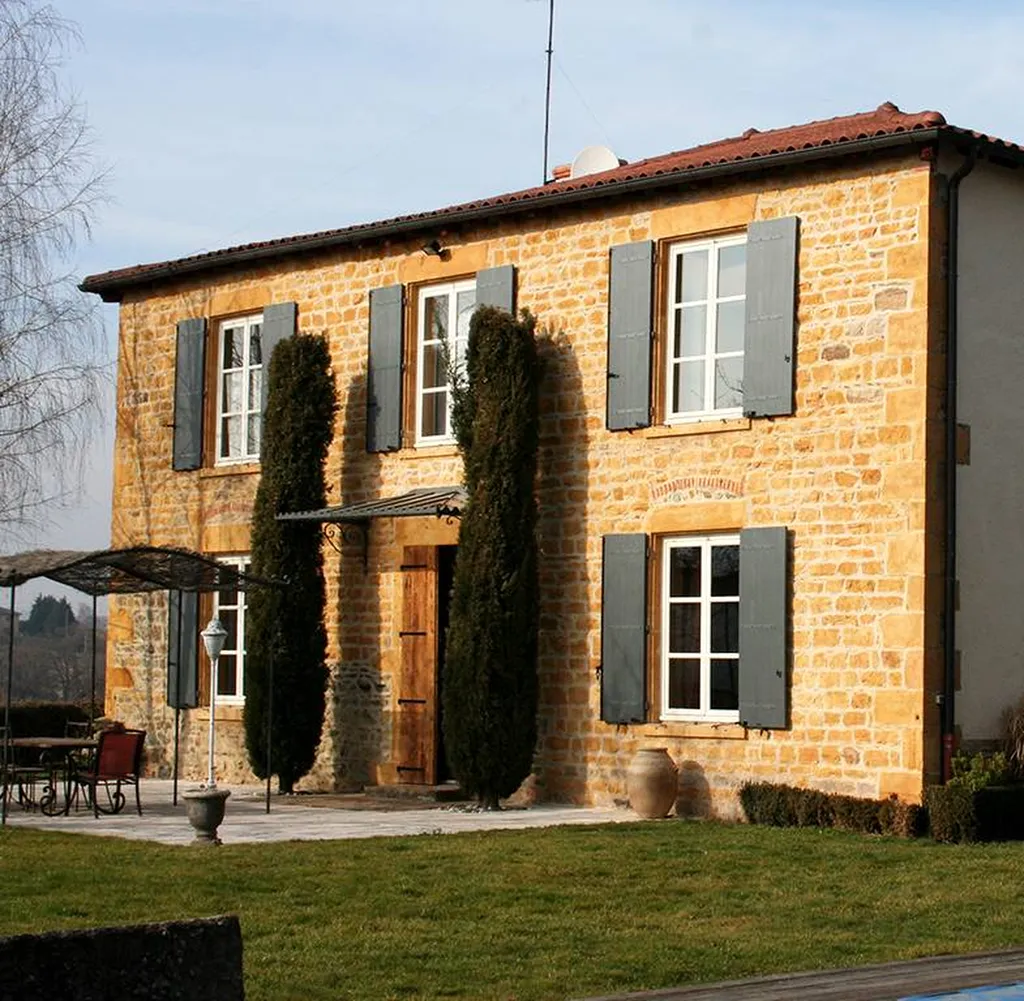 Volets Battants Vert en fibre de Verre en Occitanie