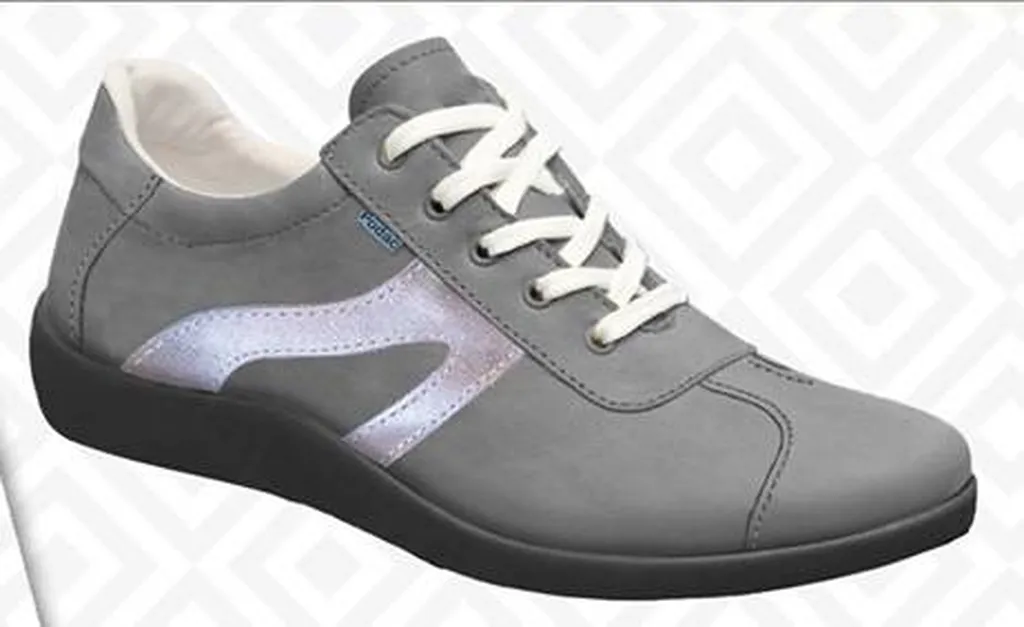 Trouver des chaussures orthopédiques esthétiques pour femme à Paris