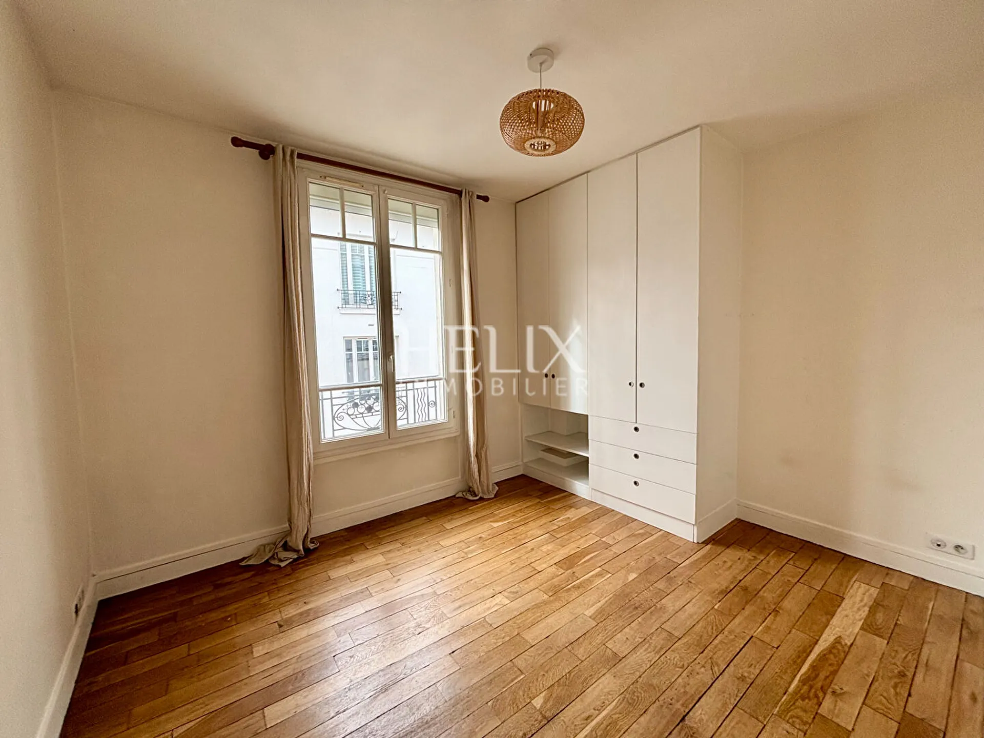 Appartement avec le charme de l'ancien en plein coeur de Saint Germain En Laye 3 pièce(s) 62M2.