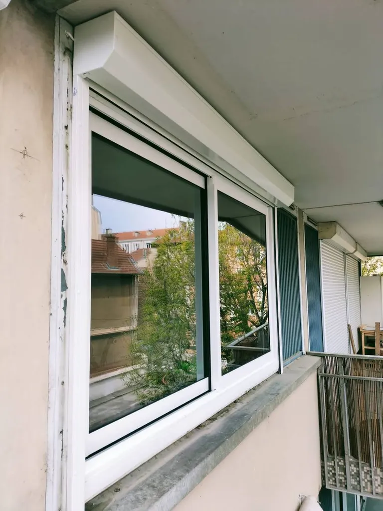 Installation et pose de fenêtres aluminium double vitrage à Lyon 9ème