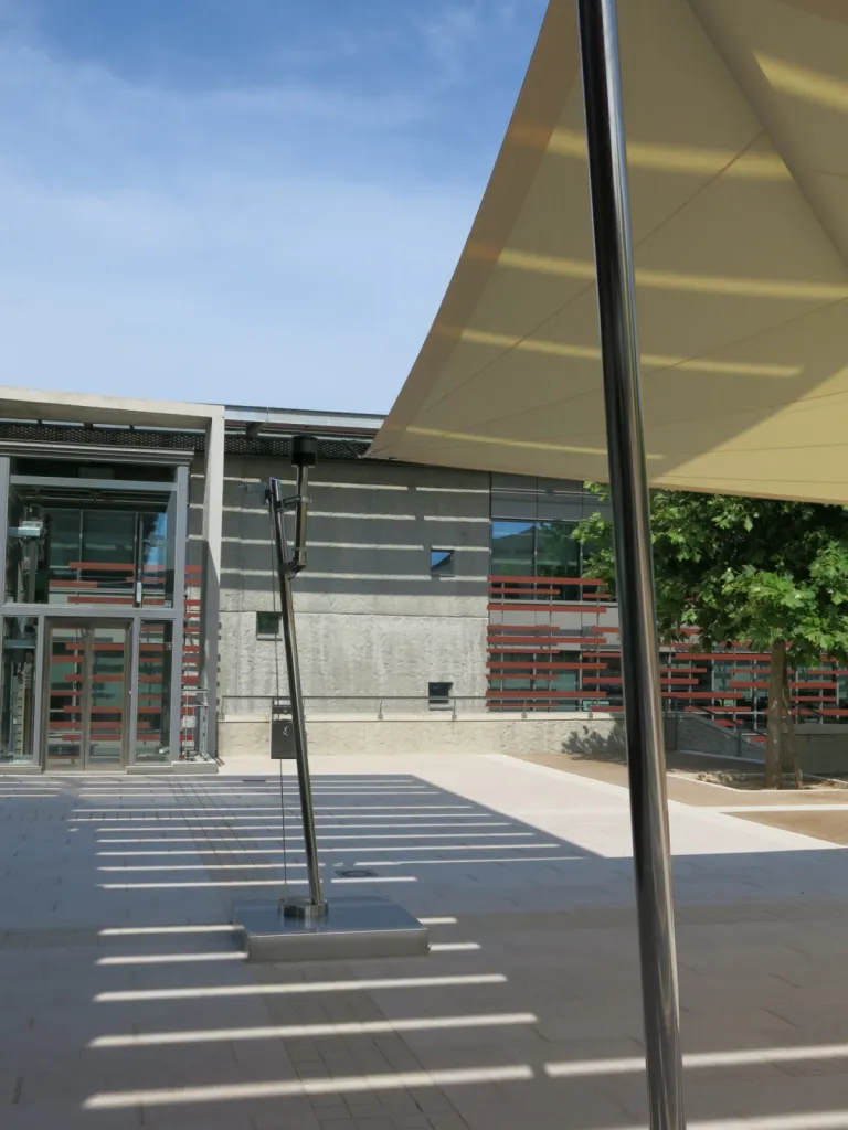 Structure avec 4 pieds