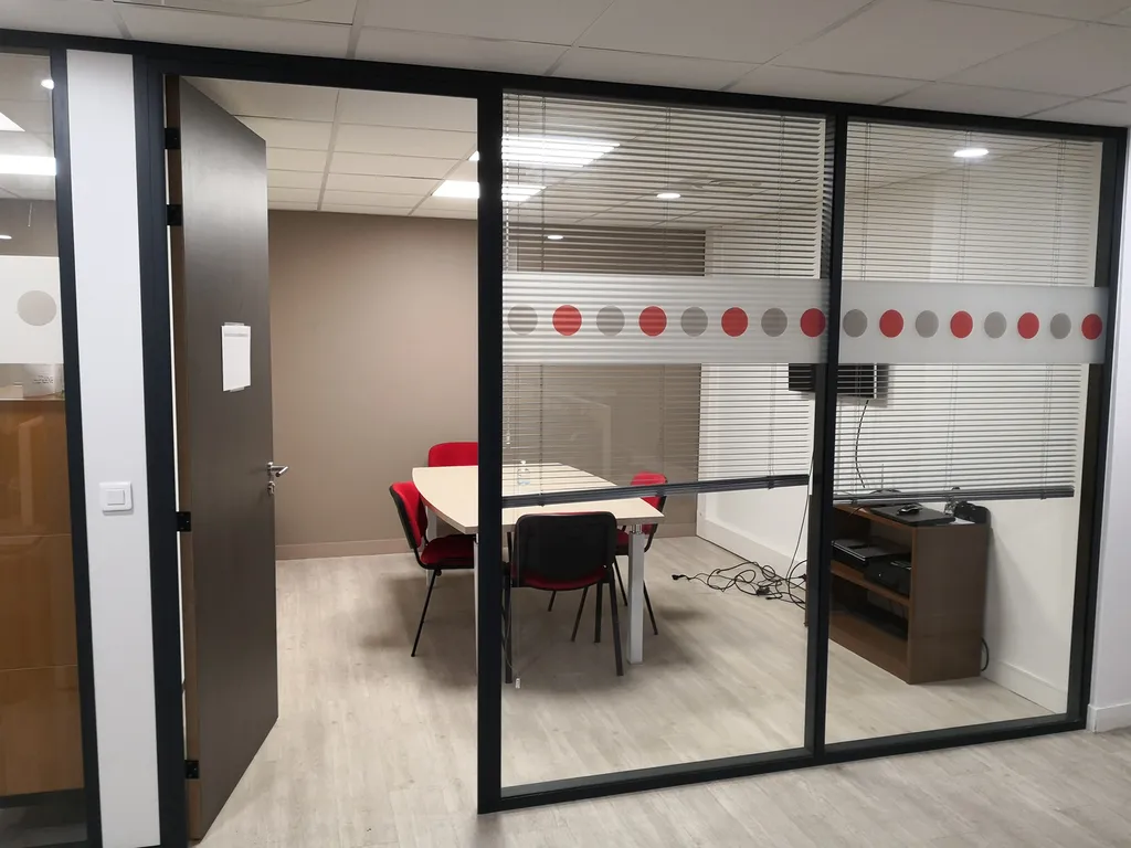 Location - Bureau 270 m², Porte D'Asnières, Rue de Saussure 75017 PARIS