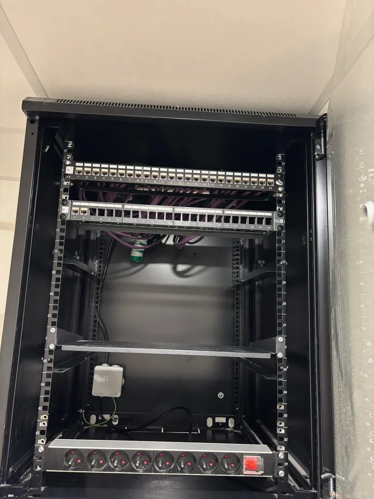 Expert en Infrastructures Réseau & Baies Informatiques à Saint-Rémy-de-Provence