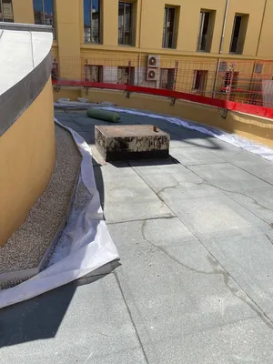 Bande stérile réalisée sur 40cm à Nice