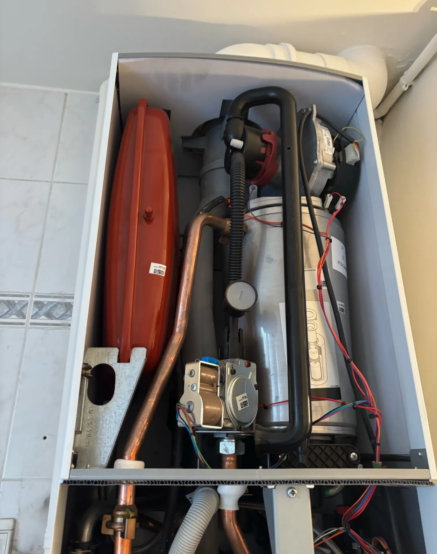 Entretien complet d’une chaudière à condensation ELM Leblanc à Bondy

