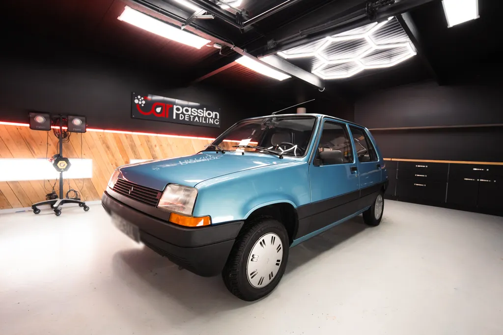 CONSERVER MA VOITURE DE COLLECTION AVEC UNE PROTECTION CERAMIQUE CHEZ CARPASSION DETAILING