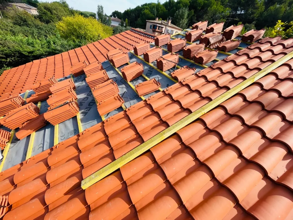 Nouveau remplacement de toiture sur Bouc Bel Air près de Aix en Provence