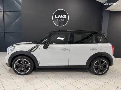 Mini Countryman Cooper SD 2.0 D 143ch Red Hot Chili à Pusignan près de Lyon avec toit ouvrant et sièges en cuir