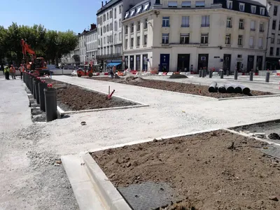 maitre d'œuvre pour bordures boutisses calcaire et empierrement à Périgueux