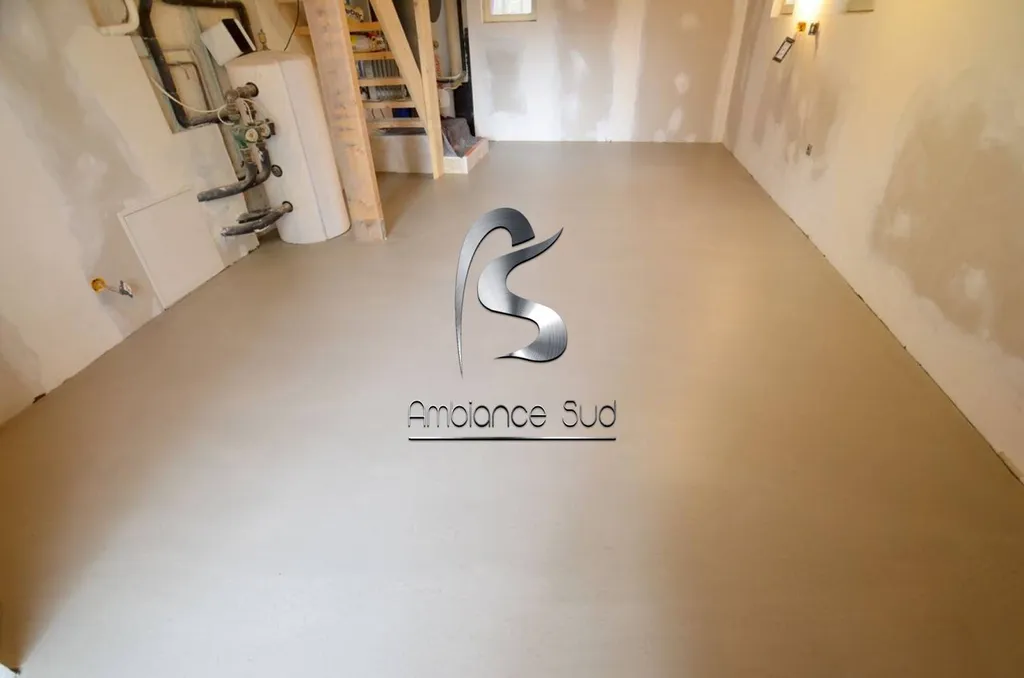 SOL EN COUCHE D'USURE TEINTE A MANOSQUE