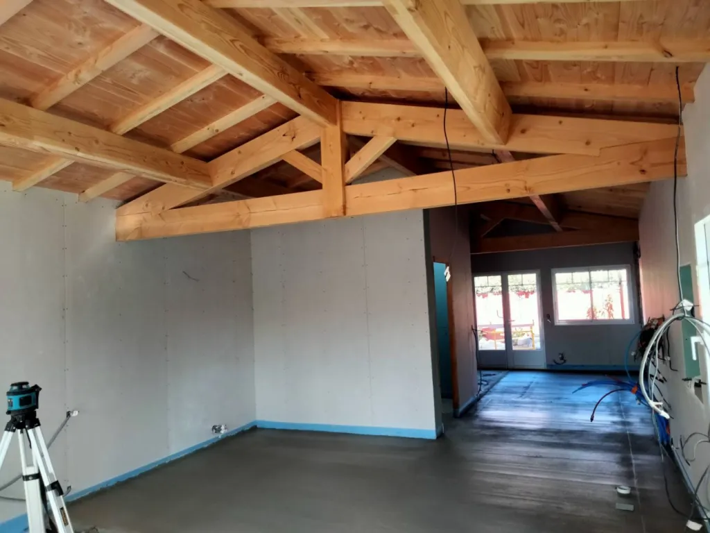 Réalisation d'une charpente bois sur mesure par un artisans charpentier couvreur à La Teste de Buch